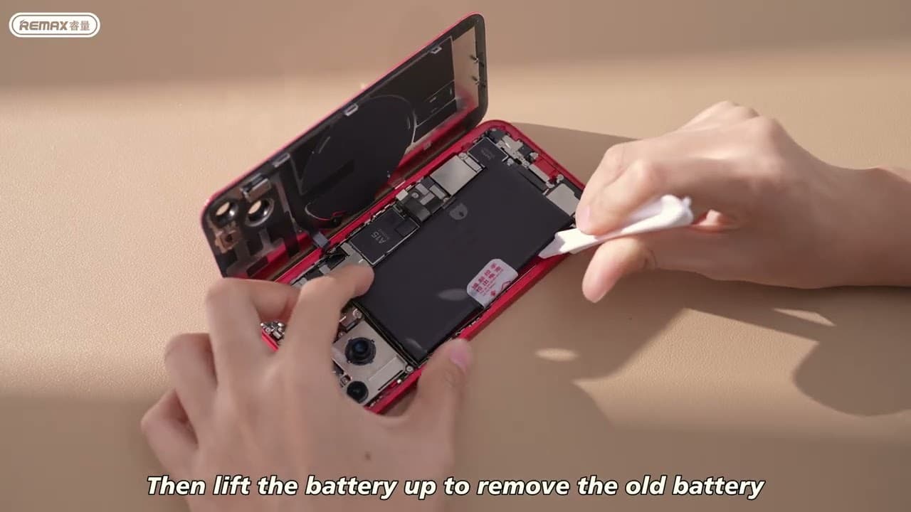 iPhone 14 & iPhone Plus Battery Replacement Tutorial
