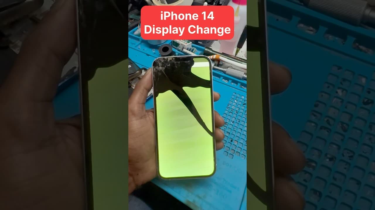 iPhone 14 Display Change #iphone #iphone14 #shorts