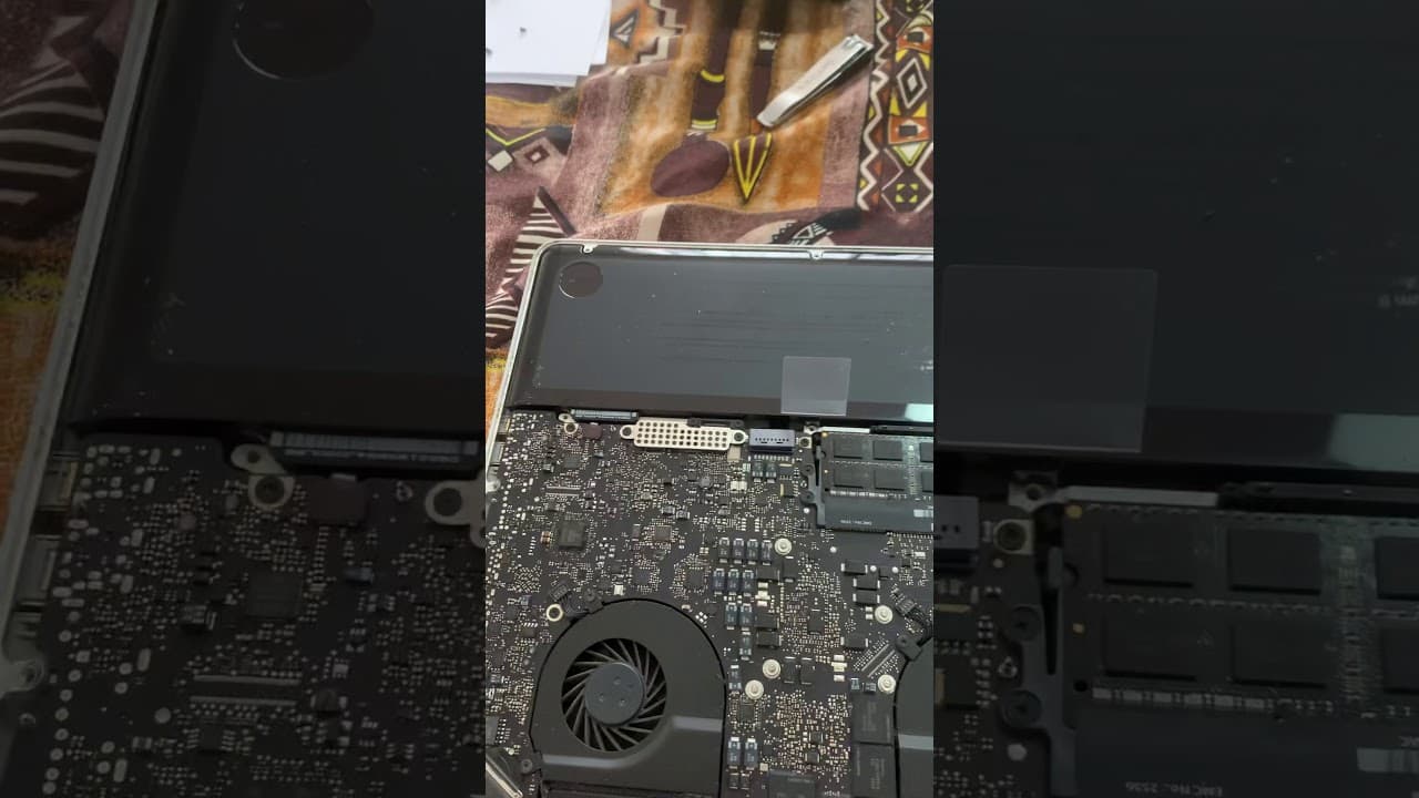 Change laptop battery on Mac Pro late 2011-2012