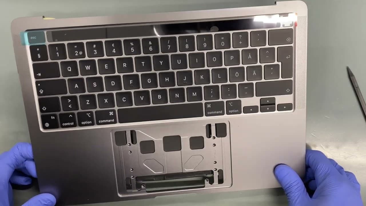 MacBook Pro (13-inch, M2, 2022) Battery Replacement
