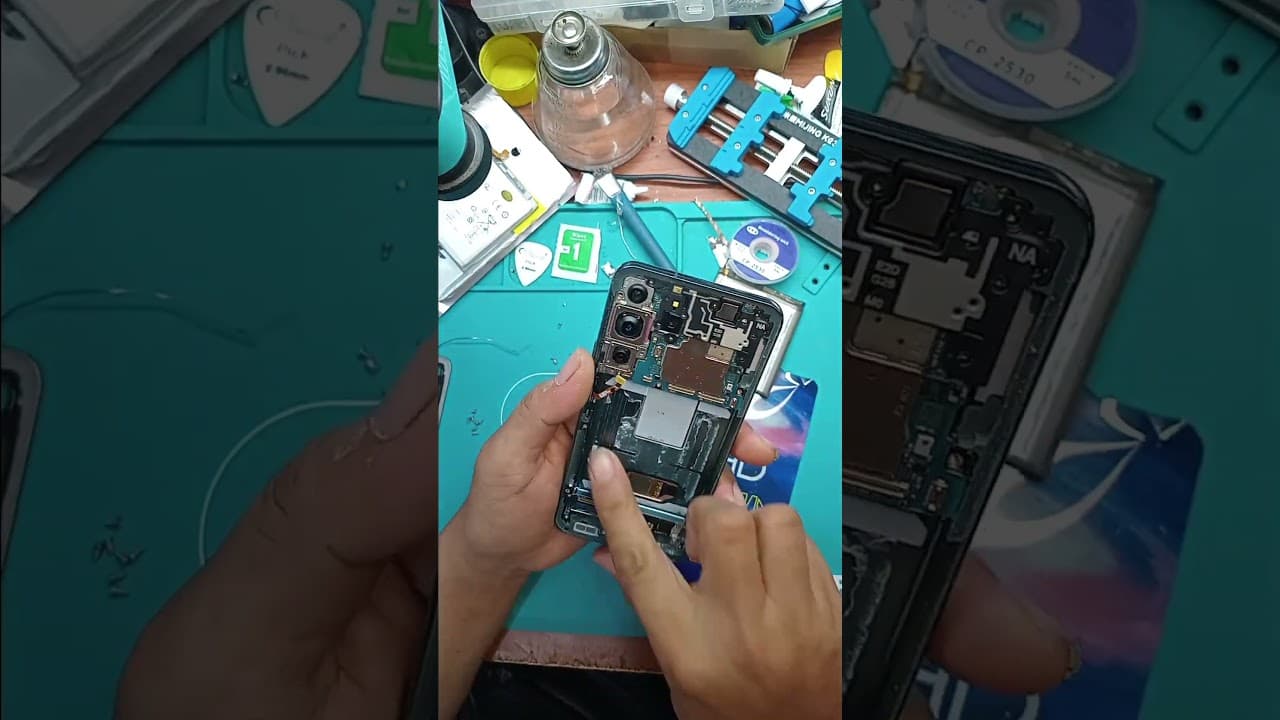 Samsung S22 battery replacement