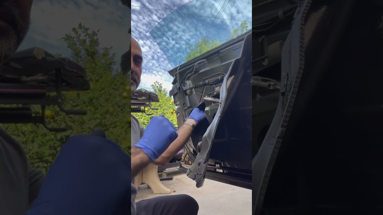 Customer complaints the door is making rattling noise after someone replaced the window regulator.