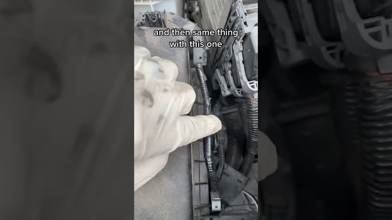 How to replace the engine air filter on a 2020 Toyota RAV4