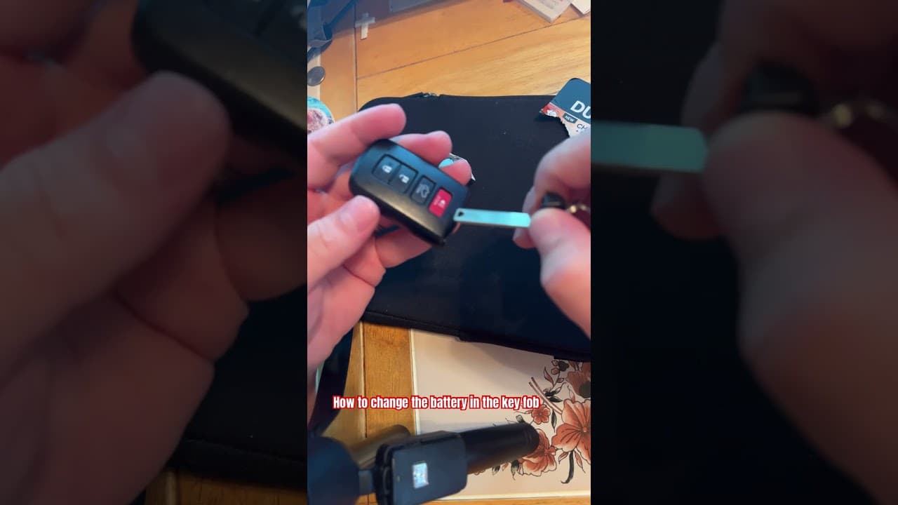 How to change the battery in the key fob of a Toyota Highlander