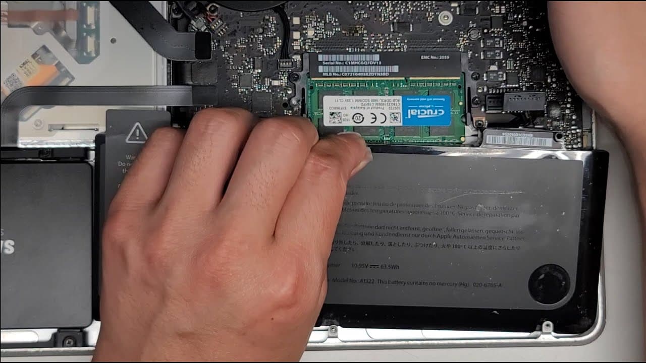 13" inch MacBook Pro A1278 Late 2011 Battery Replacement Repair