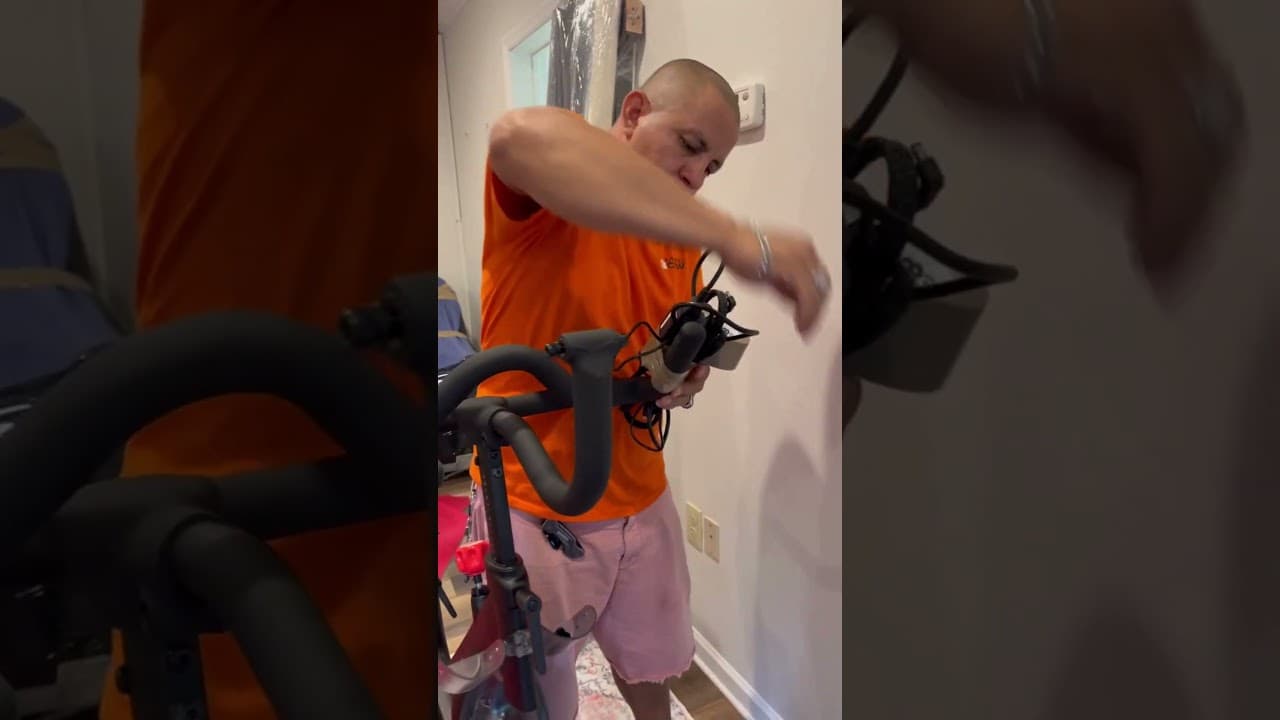 Easy Peasy Peloton Squeezy #peloton #pelotonbike #howtopack #moving #packing