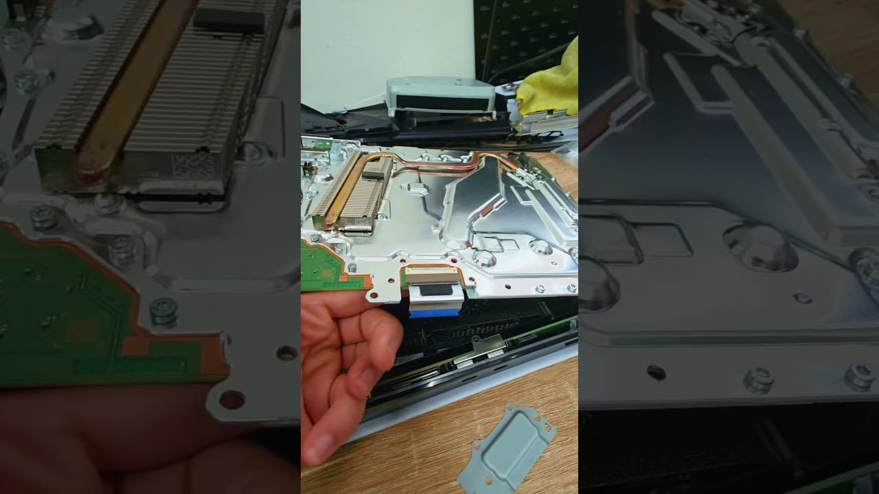 🚨 Customer’s PS5 Slim wouldn’t turn on! #shorts