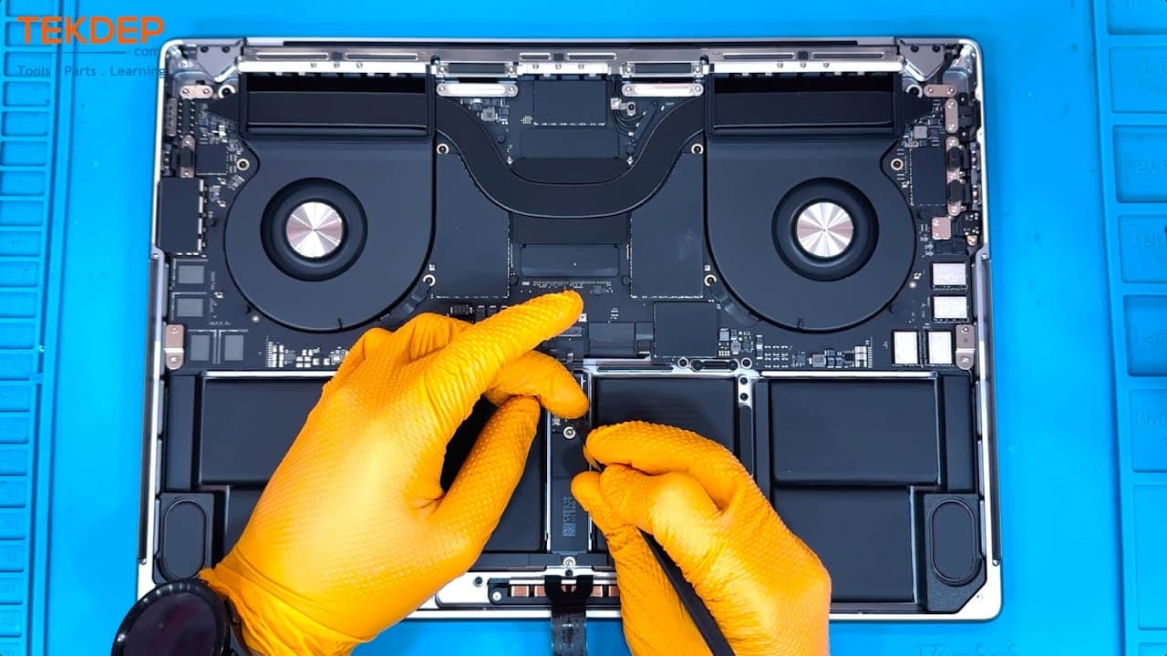 M2 MAX 16” MacBook Pro Full Teardown Repair Disassembly Guide