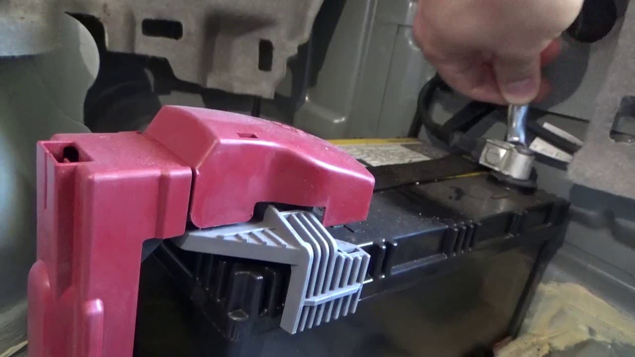 How to replace a 2013 Toyota Prius 12v battery