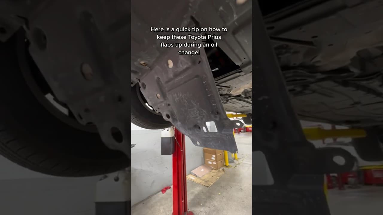 Toyota Prius | Oil Change | Car Tips #howto