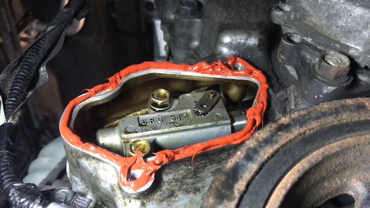 timing chain tensioner cover OIL LEAK 2015-2020 honda fit w0133-2068125