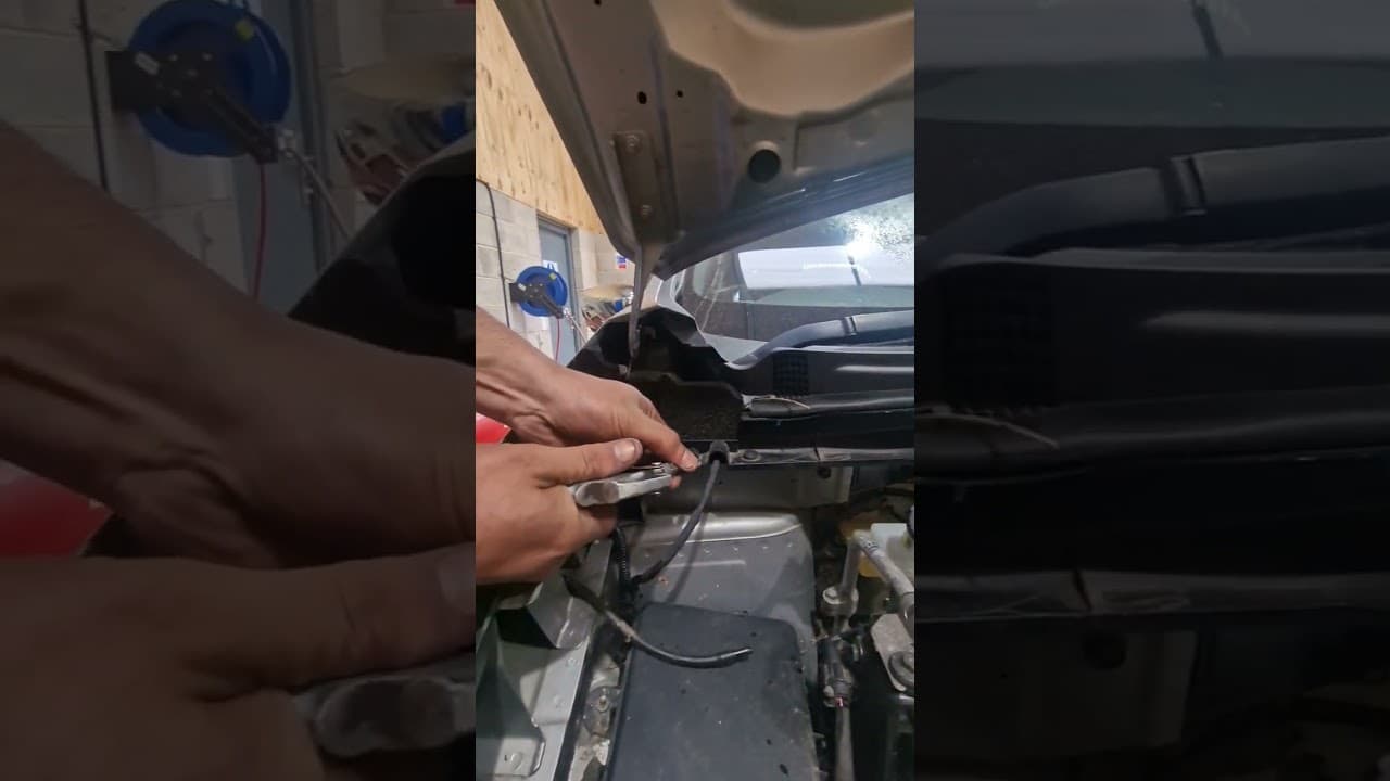 how  to fix If your car's windshield washer fluid is not spraying #carsick #windscreenrepair