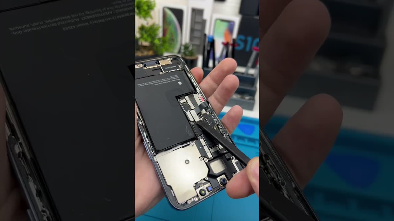 iPhone 13 Pro Screen Replacement