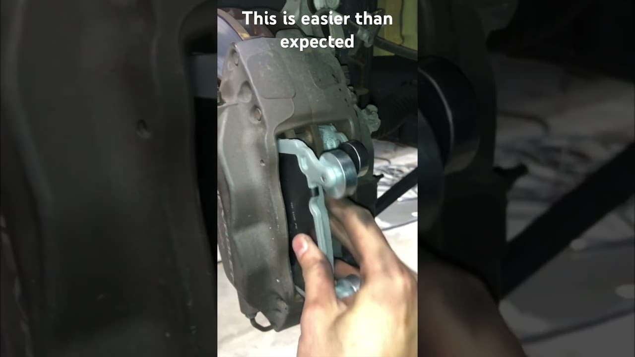 How to change Brembo Brakes in 30 Seconds! #racing #car #mechanic #americanmuscle #diy #chevrolet