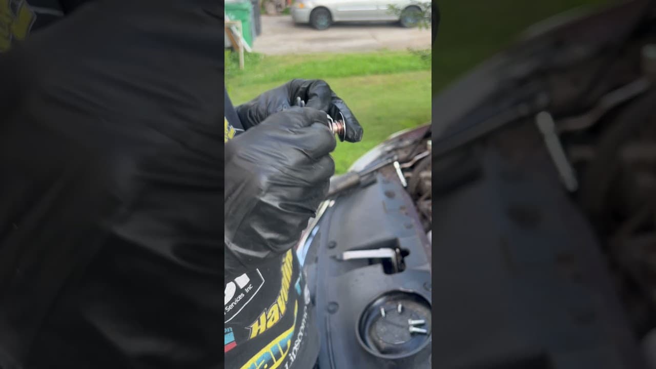 How to replace a thermostat in a 2012-2015 Honda civic 2.4L #thermostat #mechanic