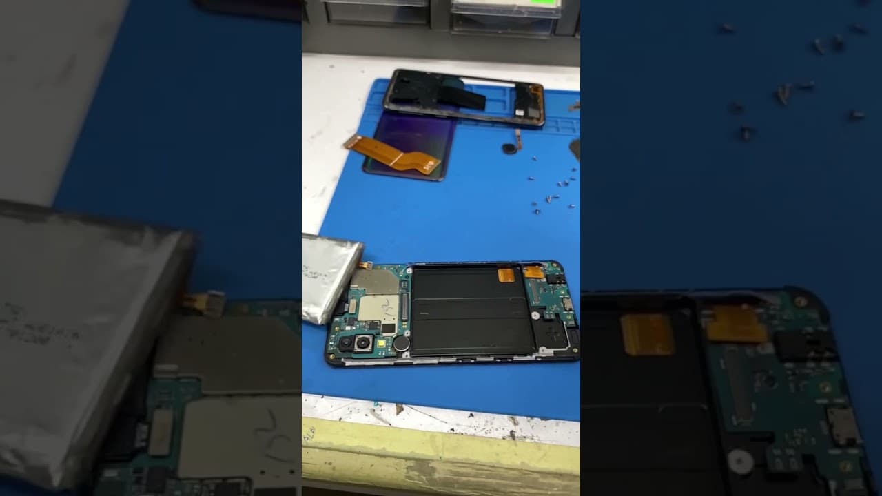 Samsung A40 - Battery Replacement 🔧📱🔋📲 #asmr #repair #samsung #shorts #samsunga40 #battery